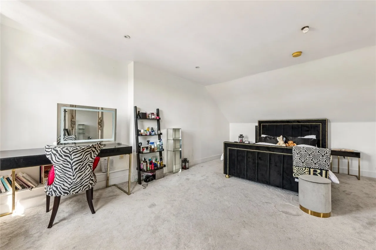 Mount Pleasant Road, London, N17, photo 12