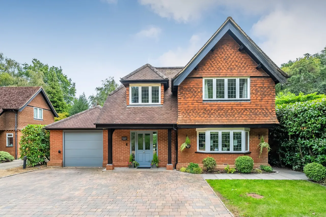 Woodham Lock, West Byfleet, KT14, photo 42