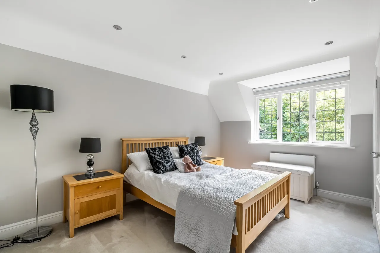 Woodham Lock, West Byfleet, KT14, photo 34