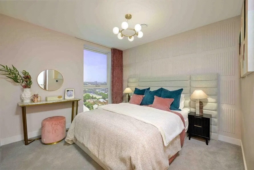 Lytton Way, SG1, photo 7