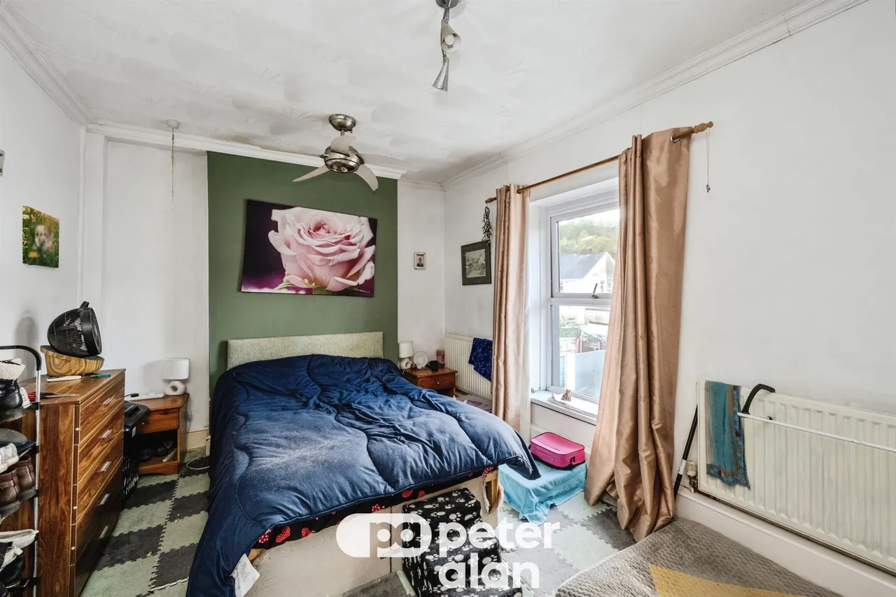 Thomas Terrace, Neath, SA11, photo 5