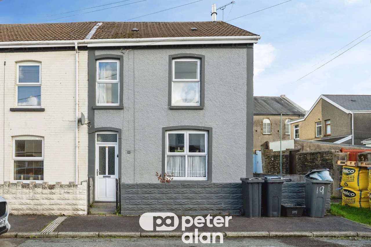 3 bed house for sale, Thomas Terrace, Neath, SA11