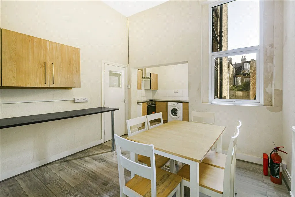 Norfolk House Road, London, SW16, photo 8