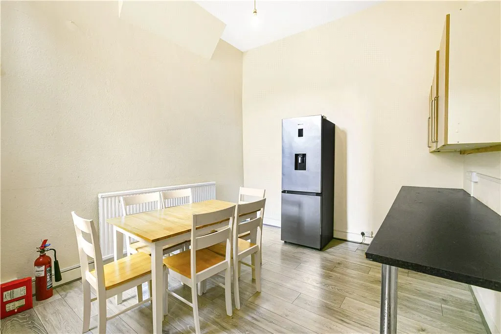 Norfolk House Road, London, SW16, photo 7