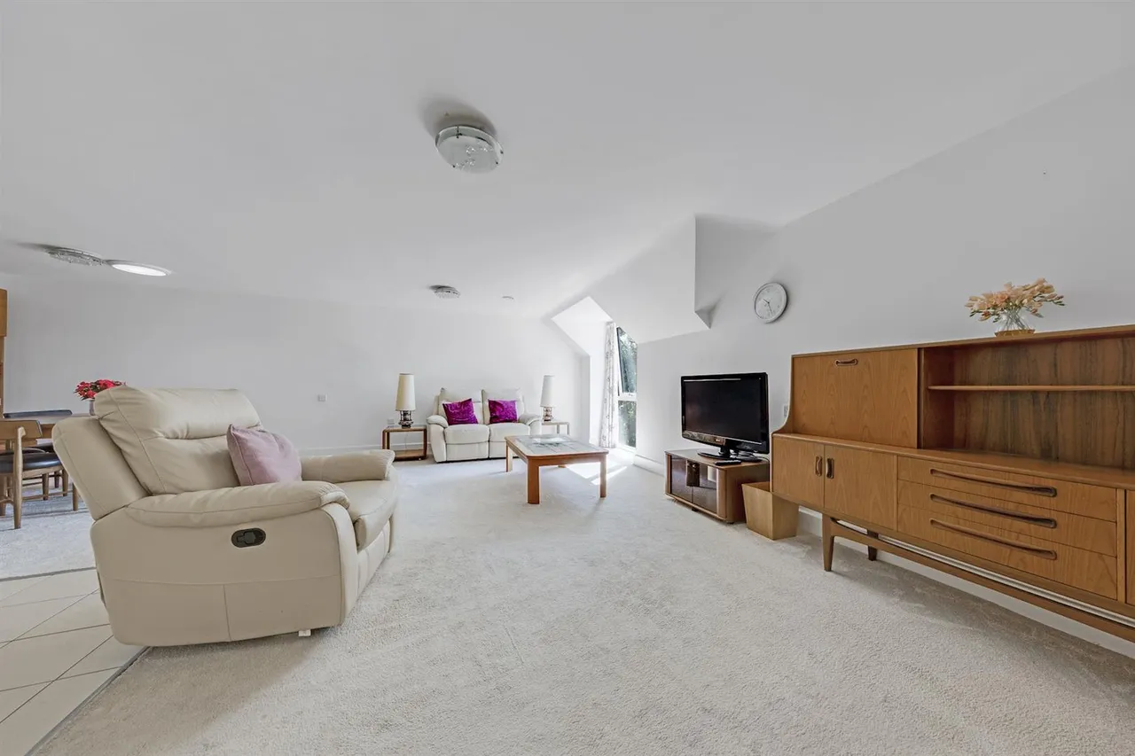 London Road, Guildford, GU1, photo 10