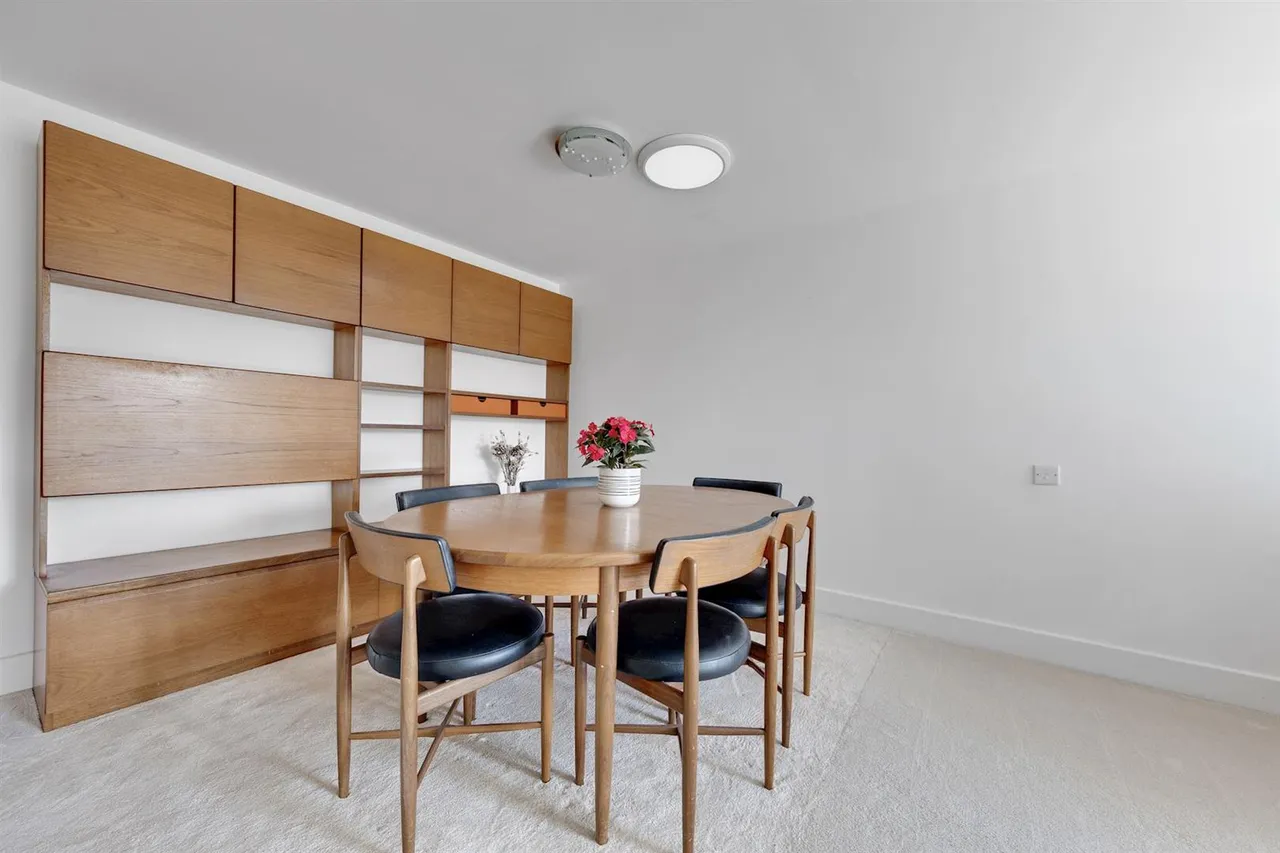 London Road, Guildford, GU1, photo 13