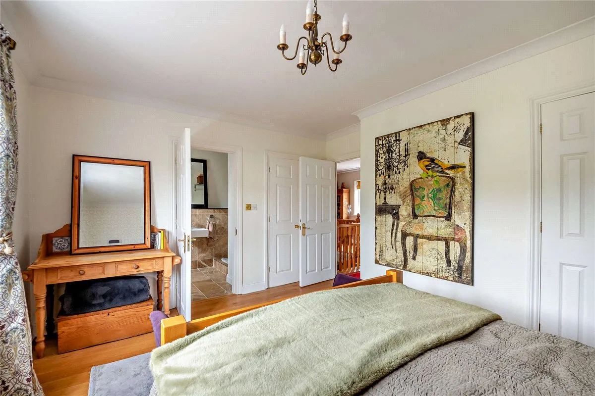 Hollycroft, Ashford Hill, RG19, photo 17