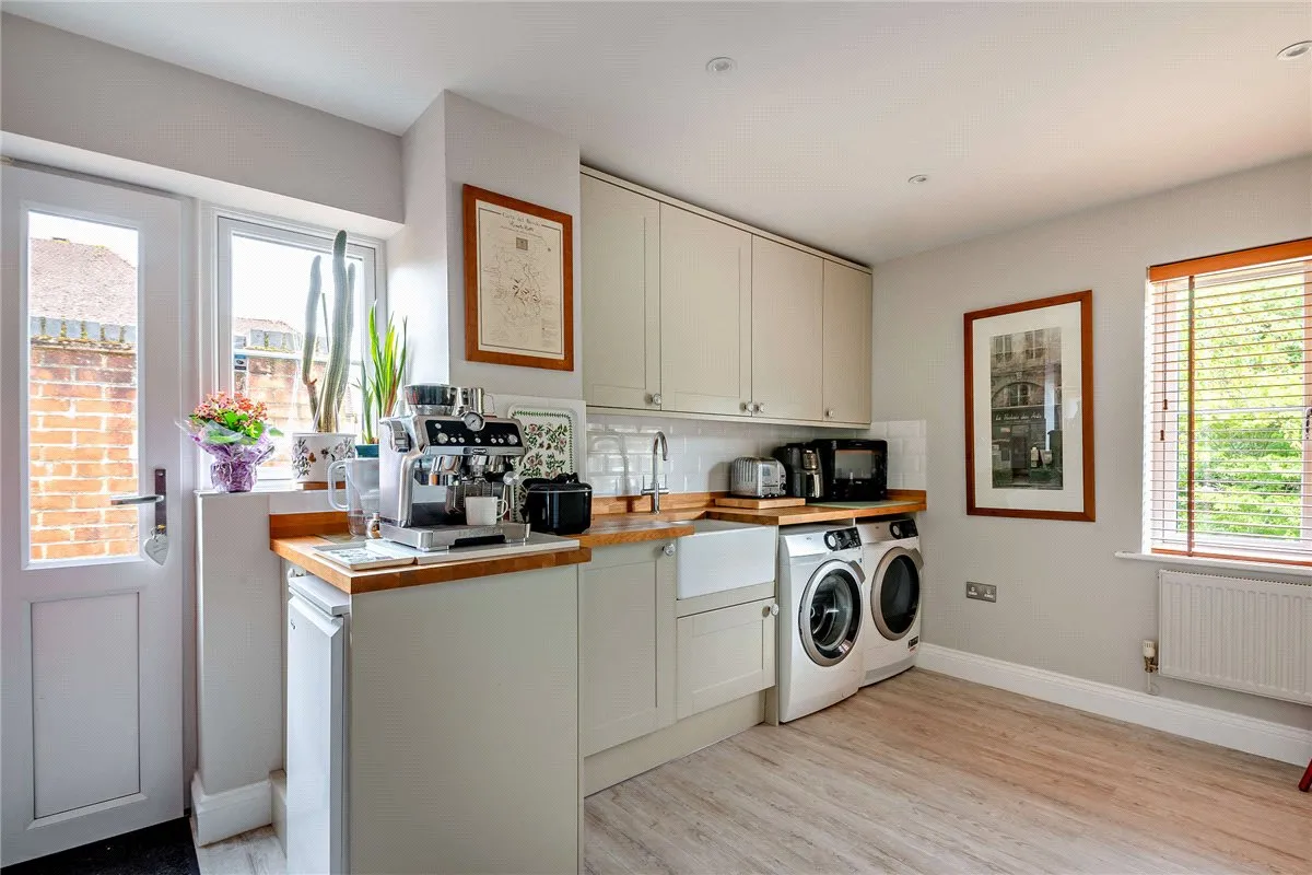 Hollycroft, Ashford Hill, RG19, photo 11