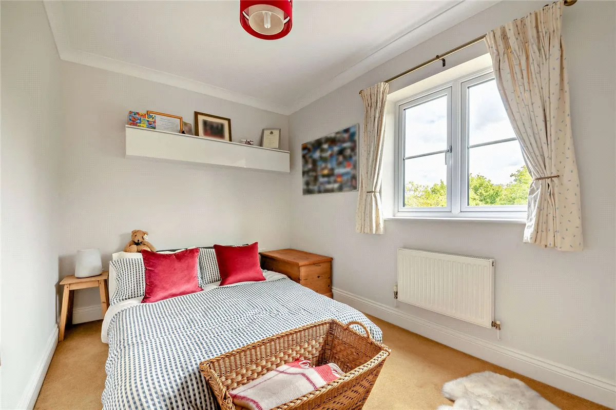 Hollycroft, Ashford Hill, RG19, photo 18