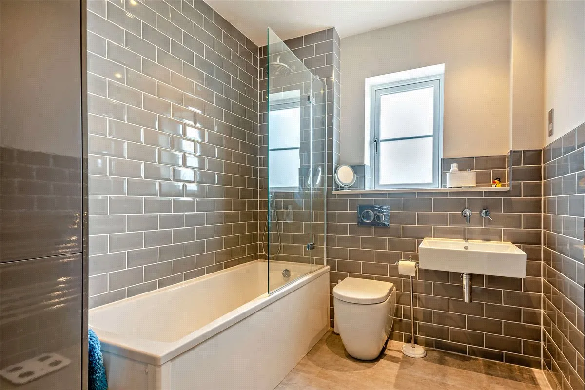 Hollycroft, Ashford Hill, RG19, photo 19