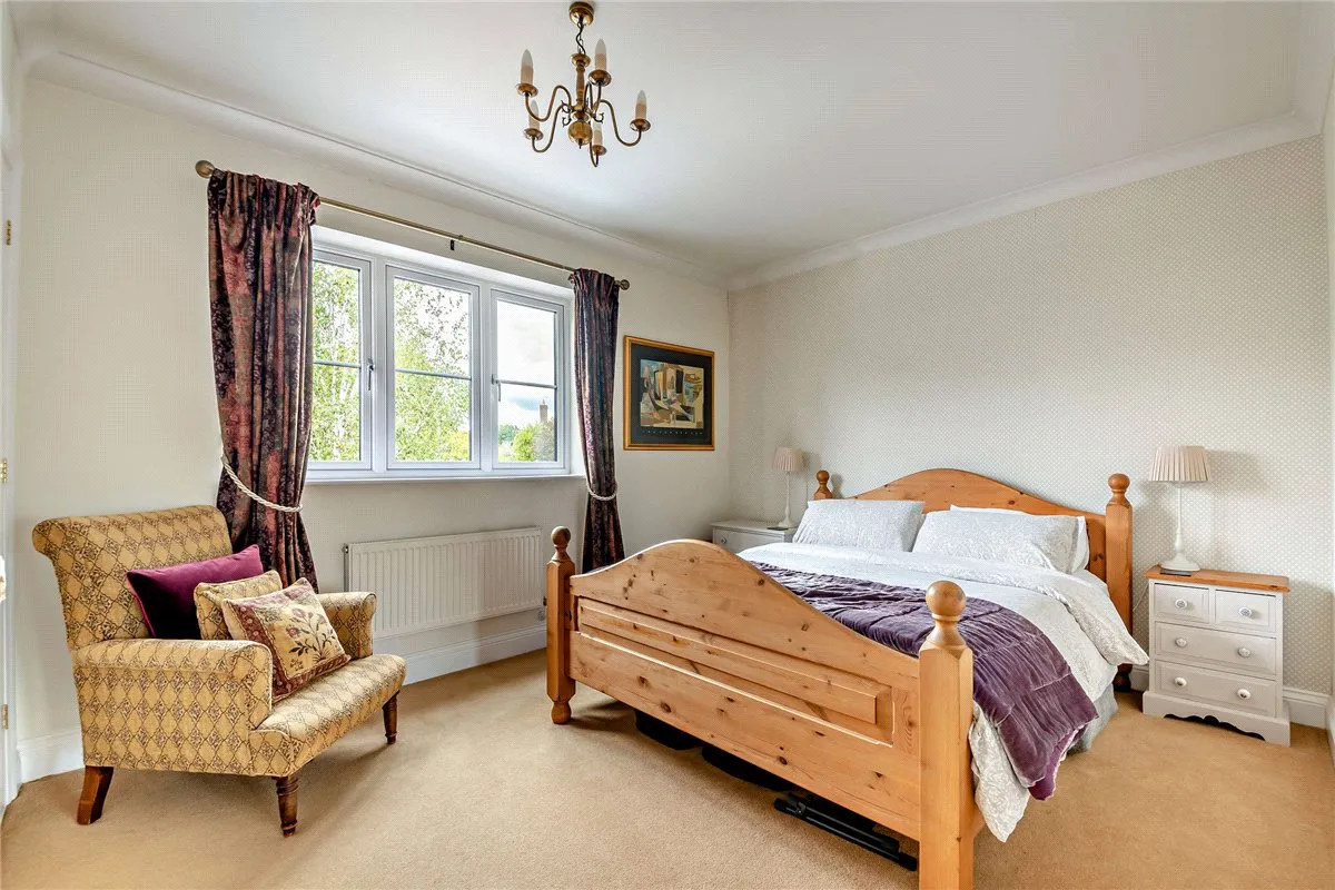 Hollycroft, Ashford Hill, RG19, photo 20