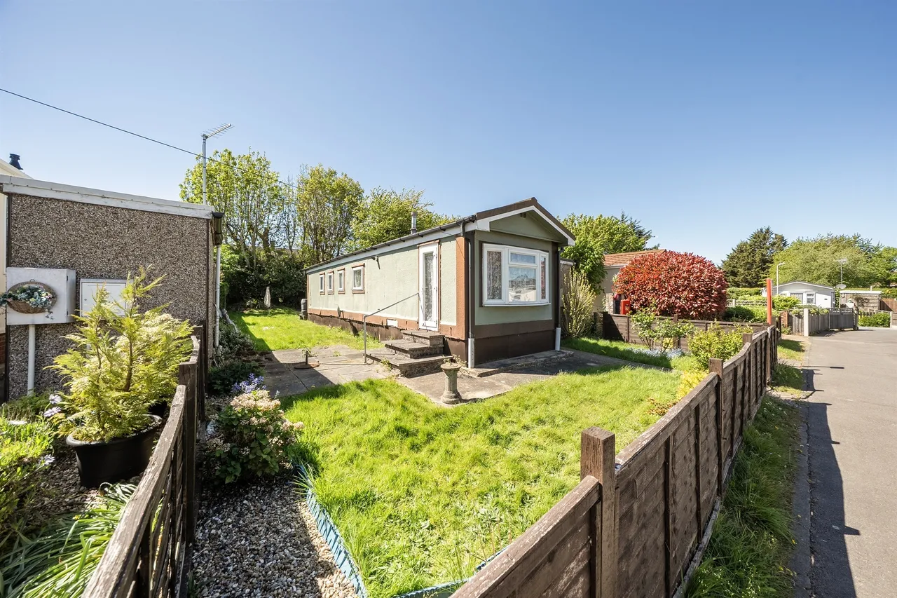 Caravan Site, St. Albans, photo 12