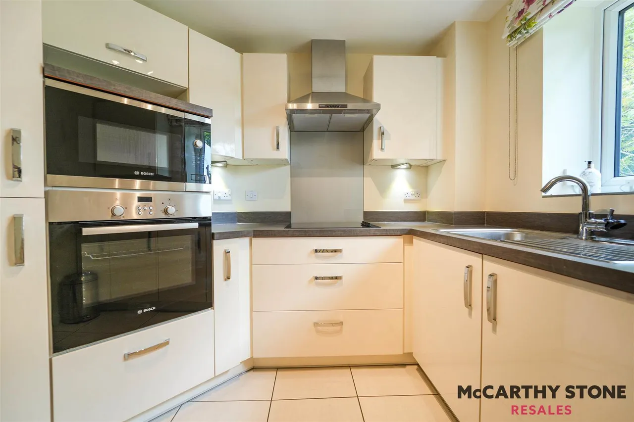Wood Road, Wolverhampton, WV6, photo 7