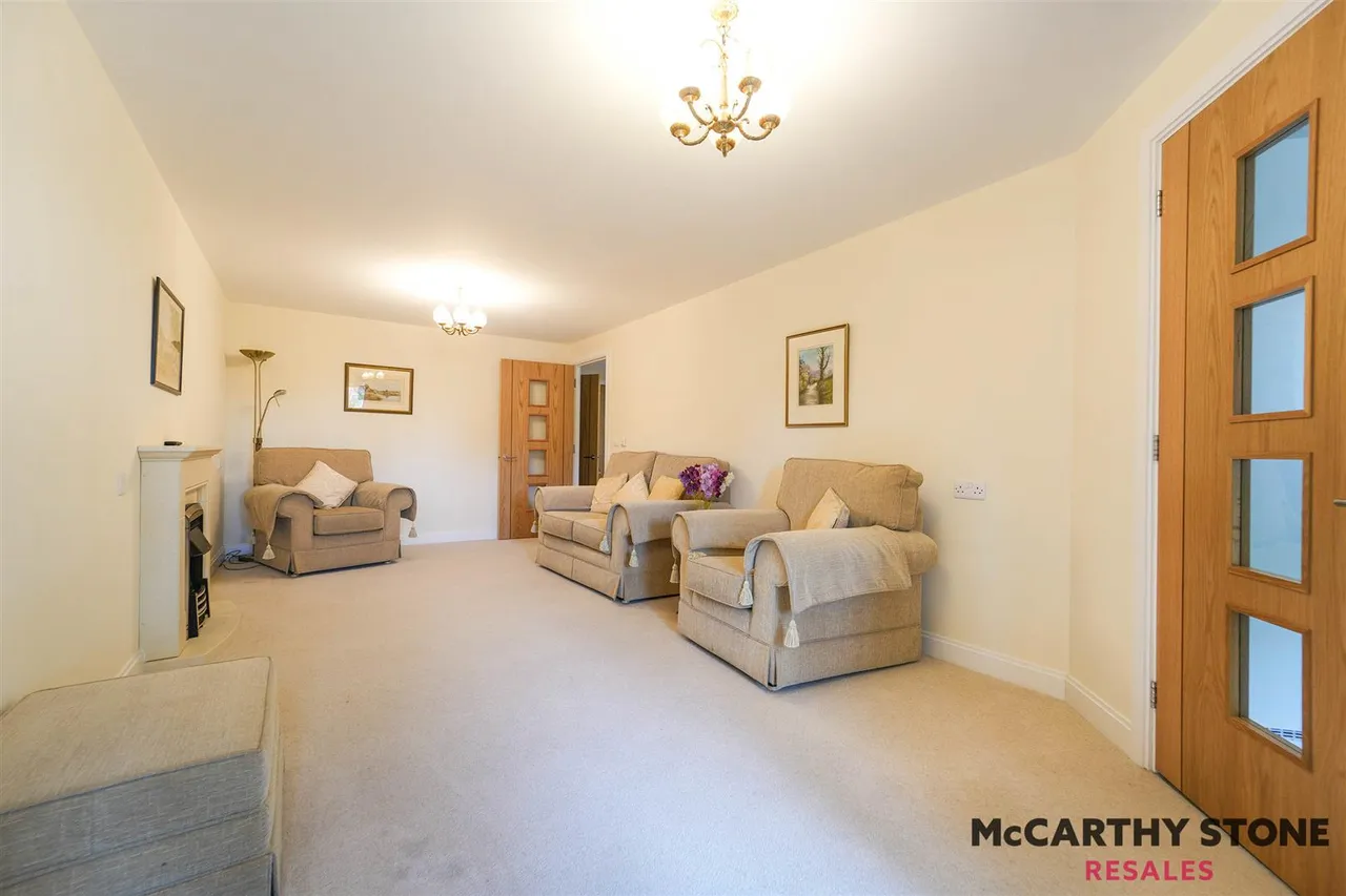 Wood Road, Wolverhampton, WV6, photo 4