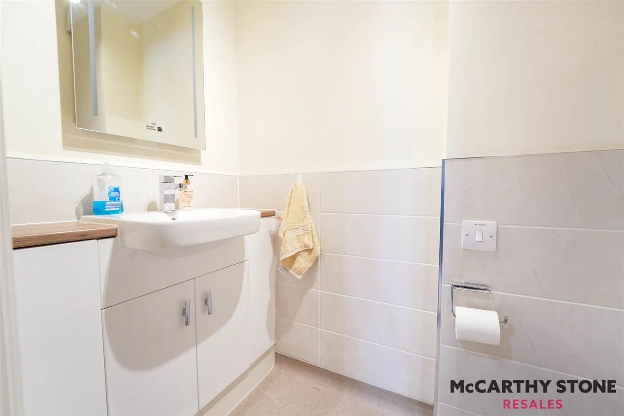 Wood Road, Wolverhampton, WV6, photo 18