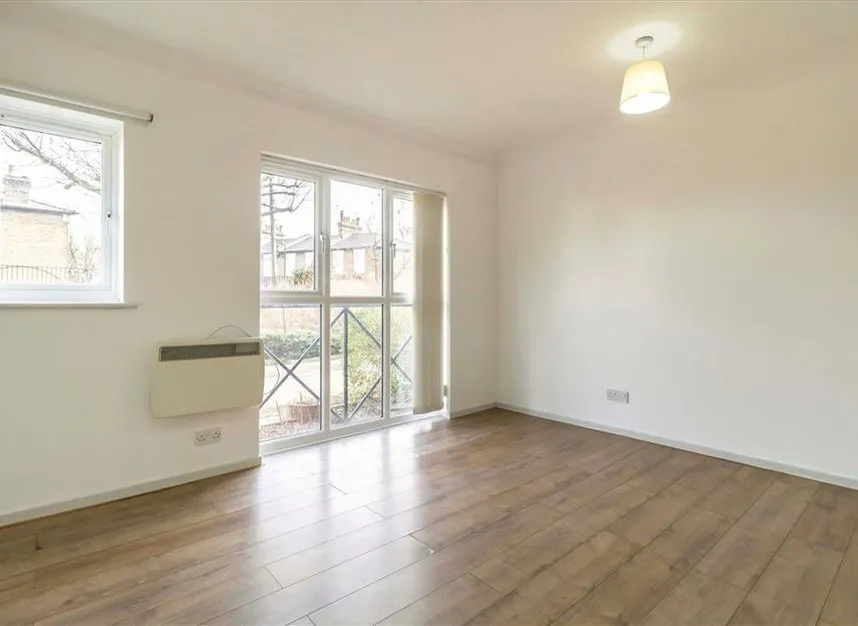 Farrow Lane, New Cross, SE14, photo 3