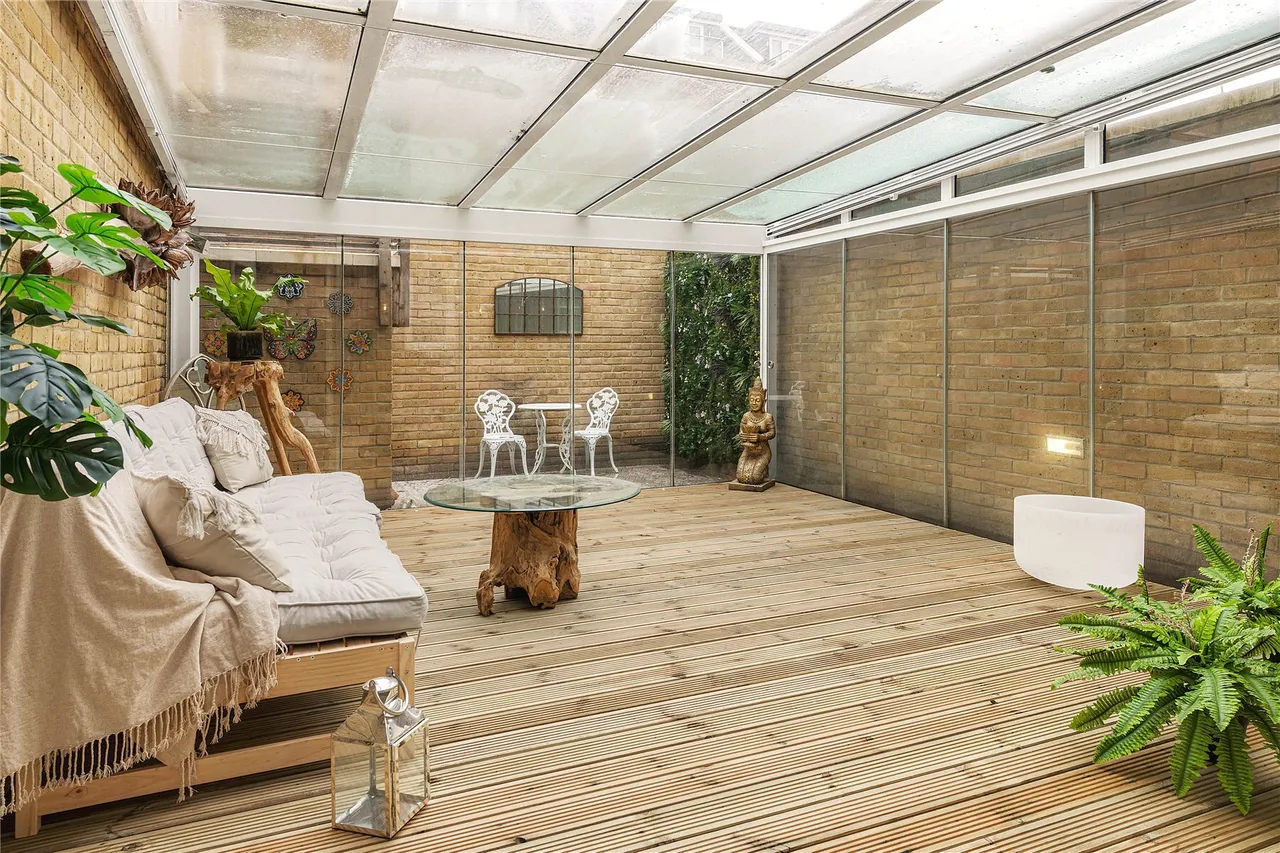 Battersea Park Road, London, SW11, photo 6