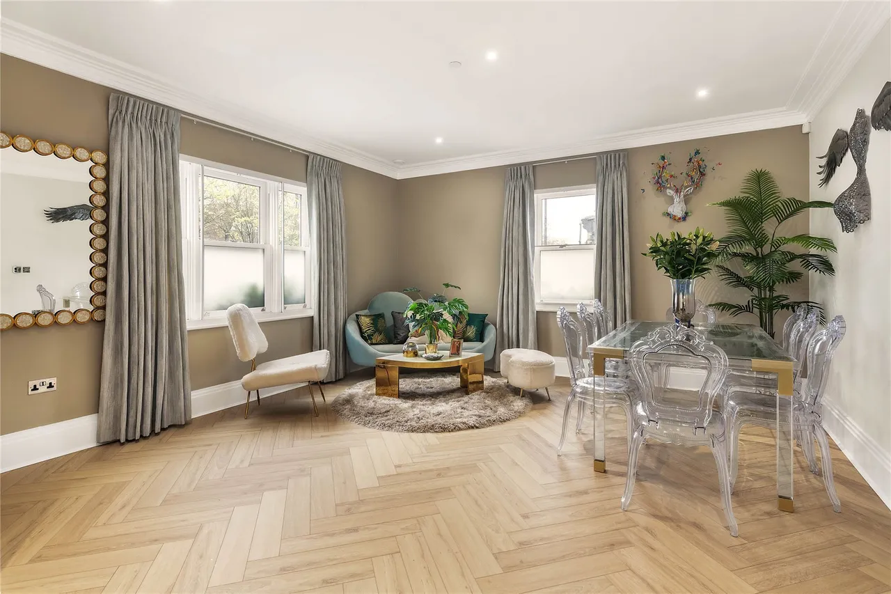 Battersea Park Road, London, SW11, photo 2