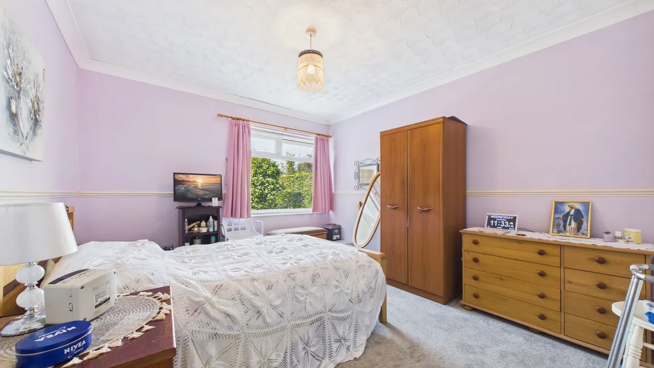 Marlowe Grove, Peterborough, PE4, photo 14