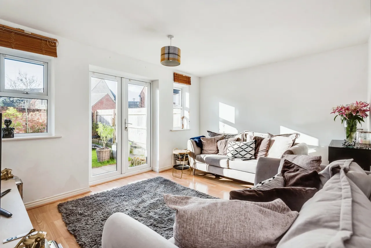 King Henry Drive, Grange Park, Swindon, Wiltshire, SN5, photo 4