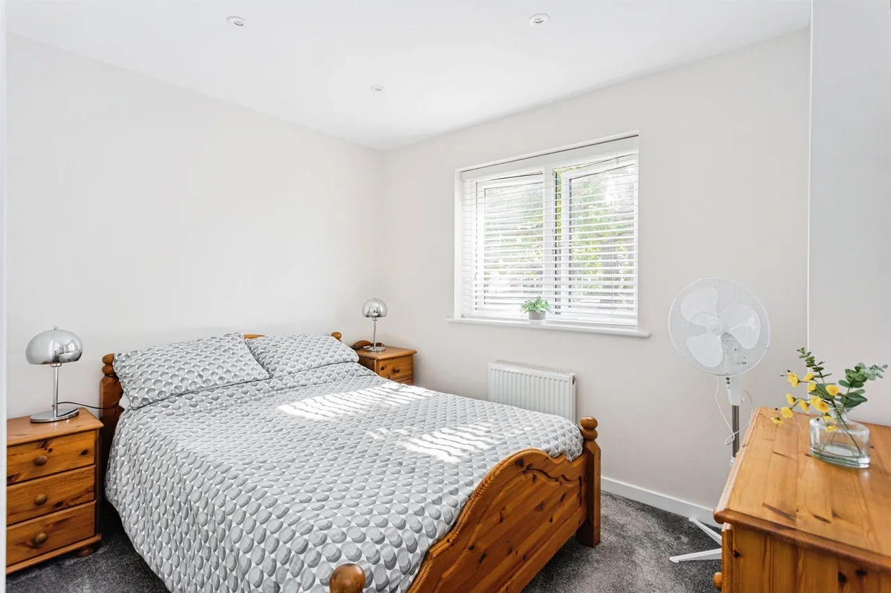 Walnut Close, Burgess Hill, photo 11