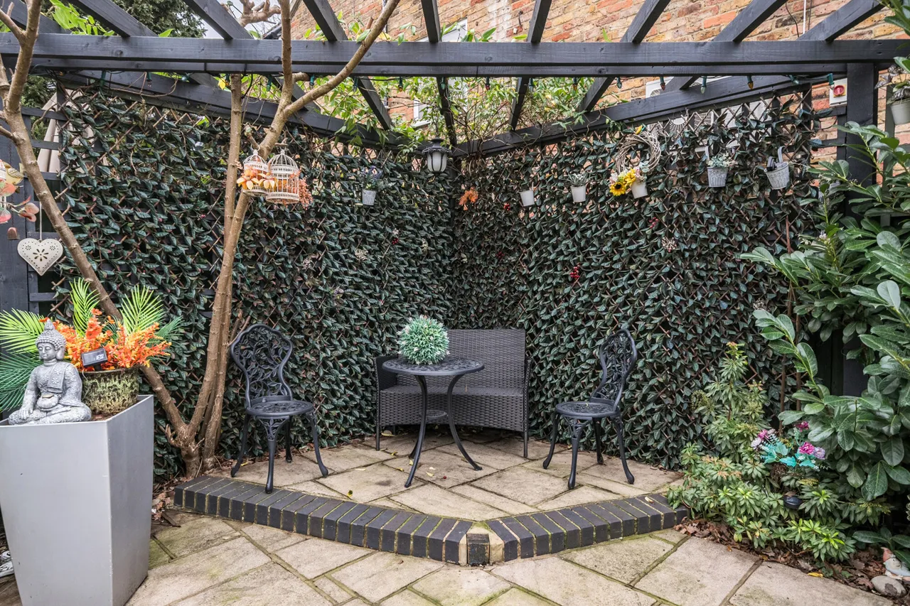 Vernon Drive, Harefield, UB9, photo 9
