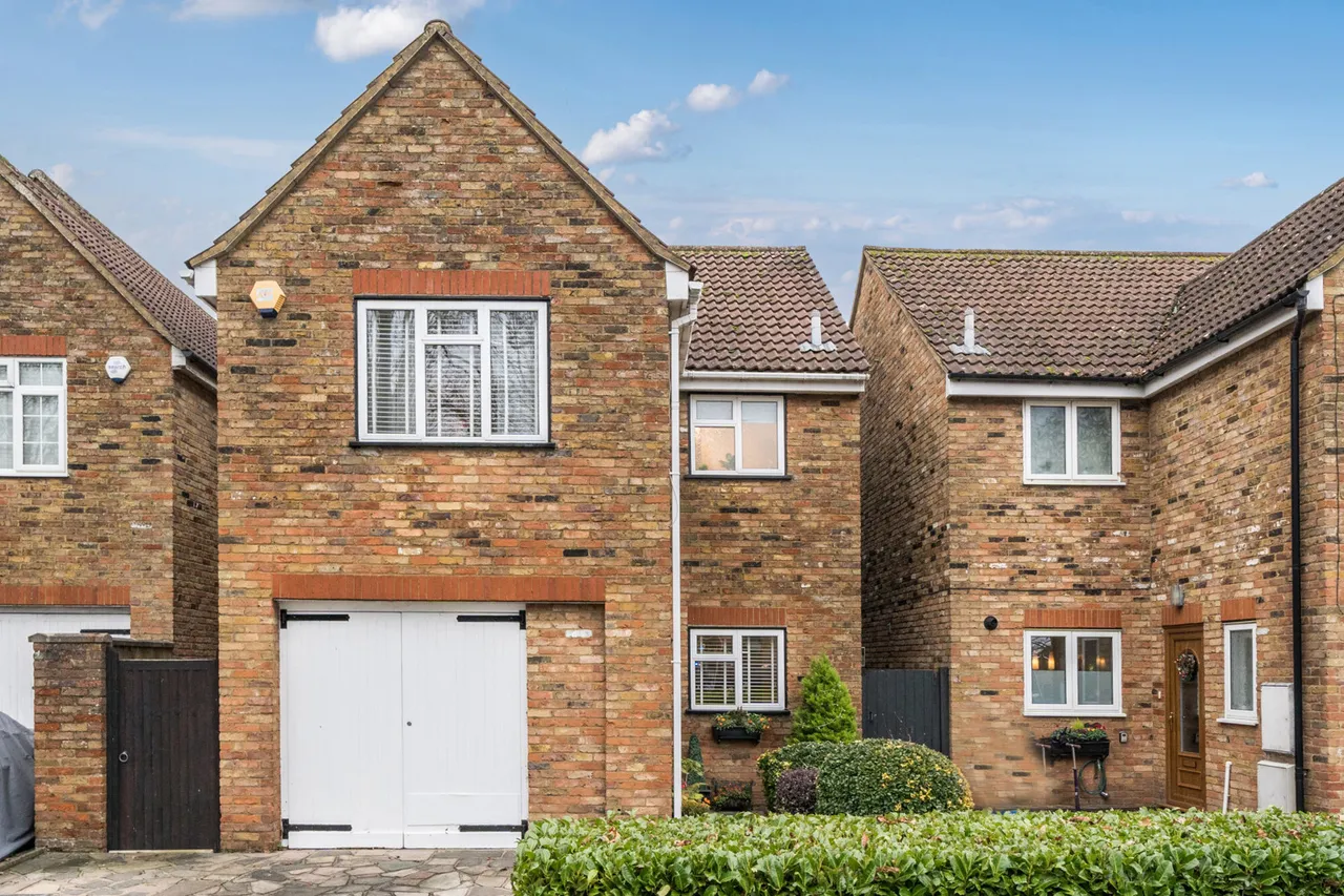 Vernon Drive, Harefield, UB9, photo 23