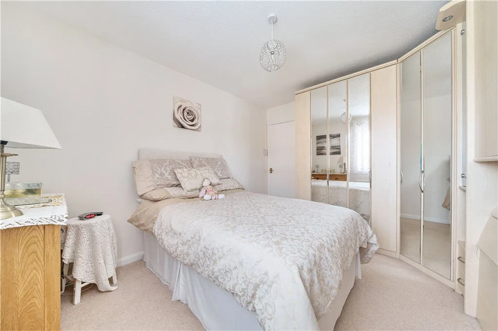Vernon Drive, Harefield, UB9, photo 15