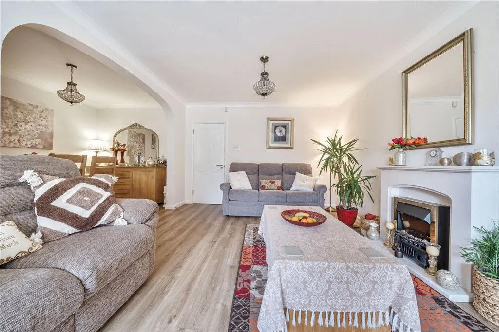Vernon Drive, Harefield, UB9, photo 13
