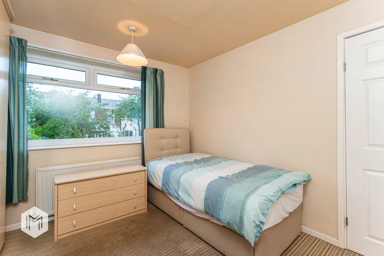 Queens Avenue, Bromley Cross, Bolton, BL7 9BJ, photo 11