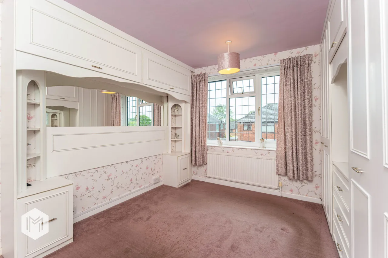 Queens Avenue, Bromley Cross, Bolton, BL7 9BJ, photo 7