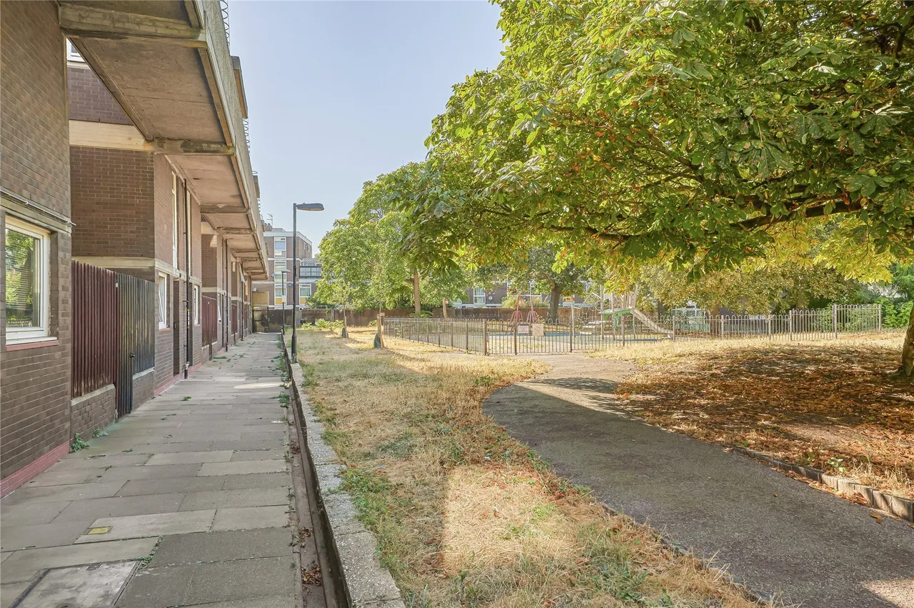 Lansdowne Way, London, SW8, photo 13