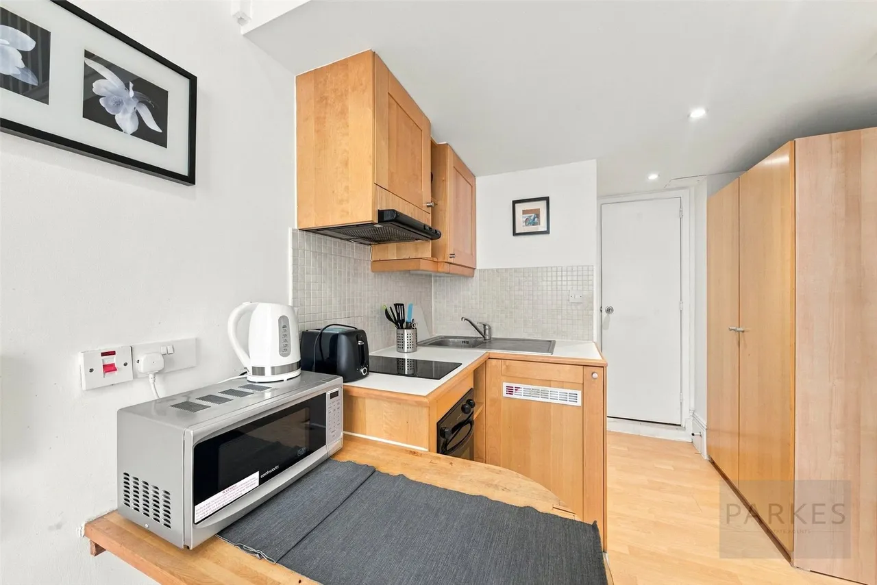 Belgrave Road, London, SW1V 2BL, photo 5