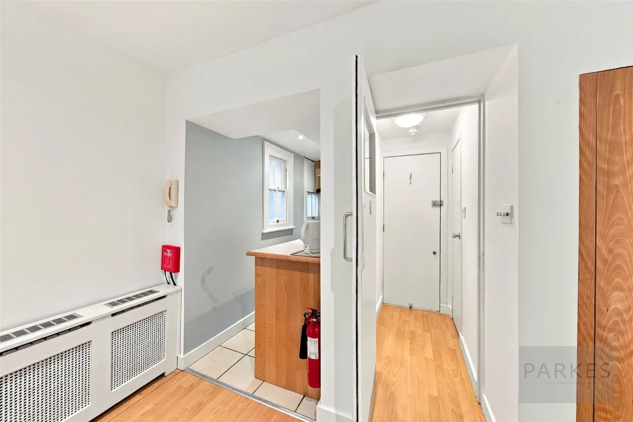 Belgrave Road, London, SW1V 2BL, photo 9
