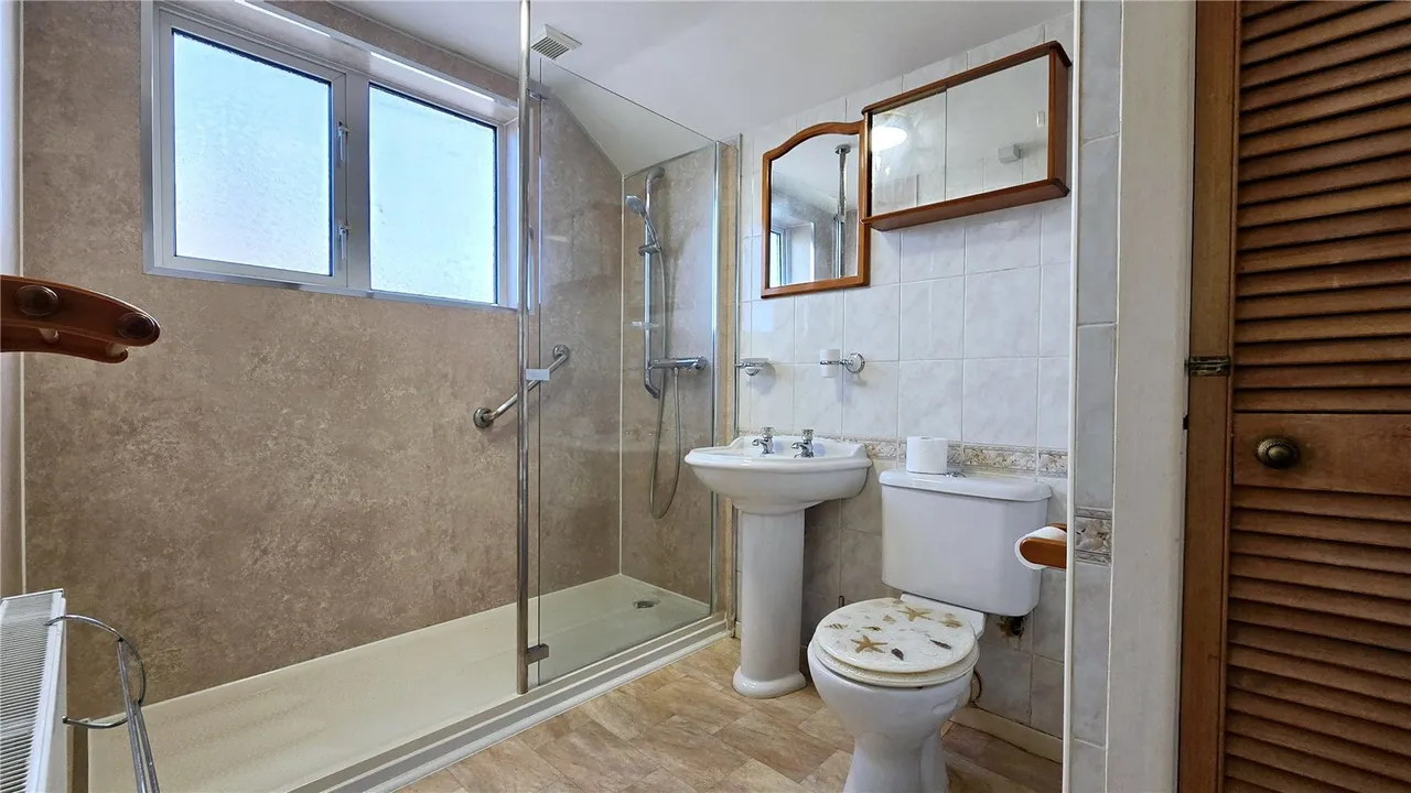 Tre Ambrose, Holyhead, LL65, photo 11