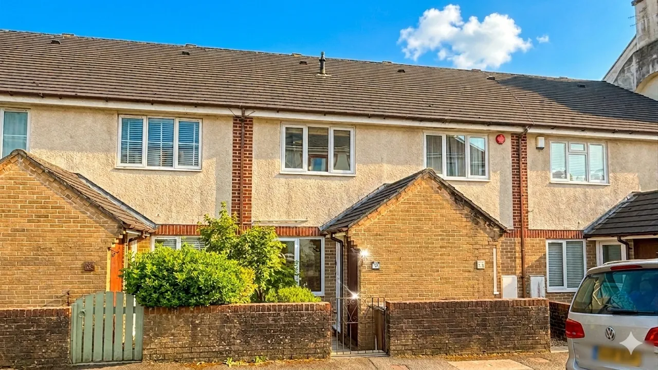 2 bed house for sale — Palmerston Street, Plymouth