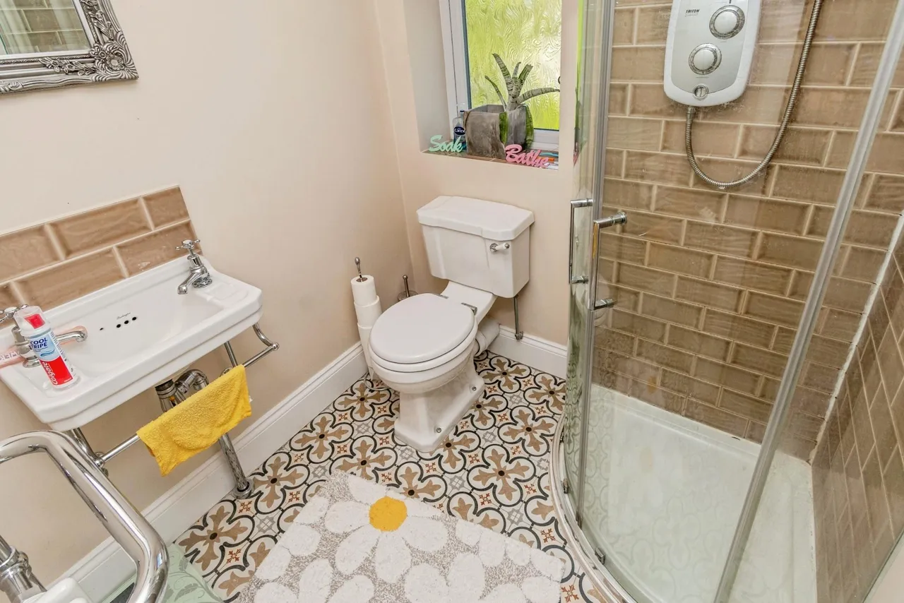 Stowheath Lane, Moseley Village, WV1, photo 12