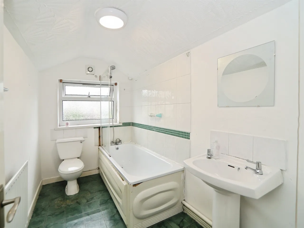 Main Road, Pontypridd, CF38, photo 16