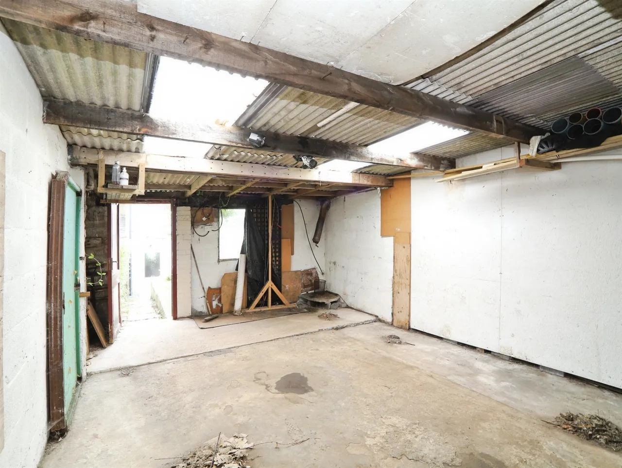 Main Road, Pontypridd, CF38, photo 24
