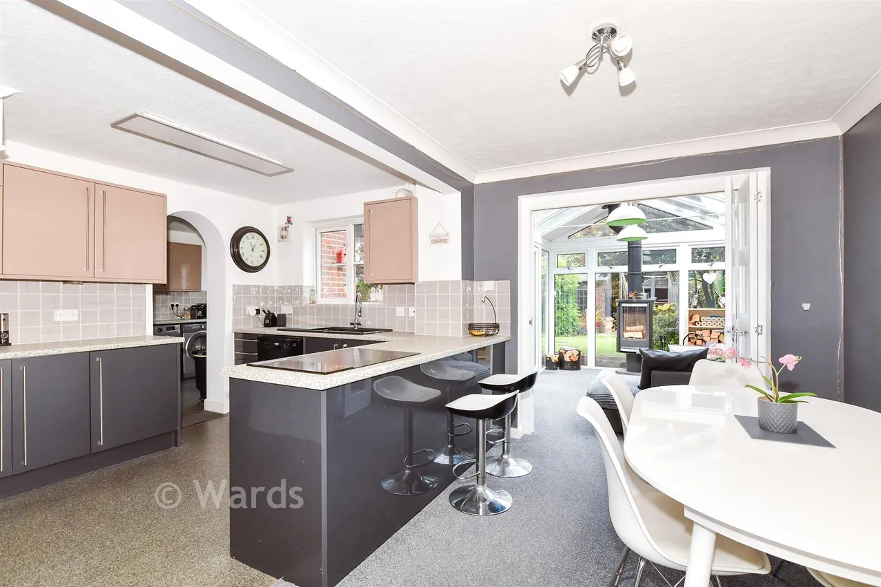 Chippendayle Drive, Harrietsham, ME17, photo 3