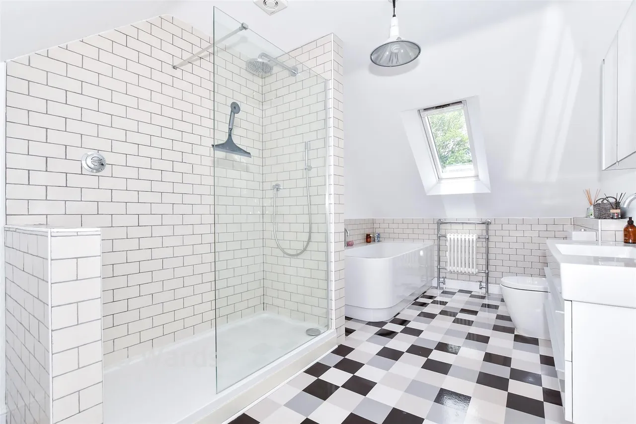 Chippendayle Drive, Harrietsham, ME17, photo 10