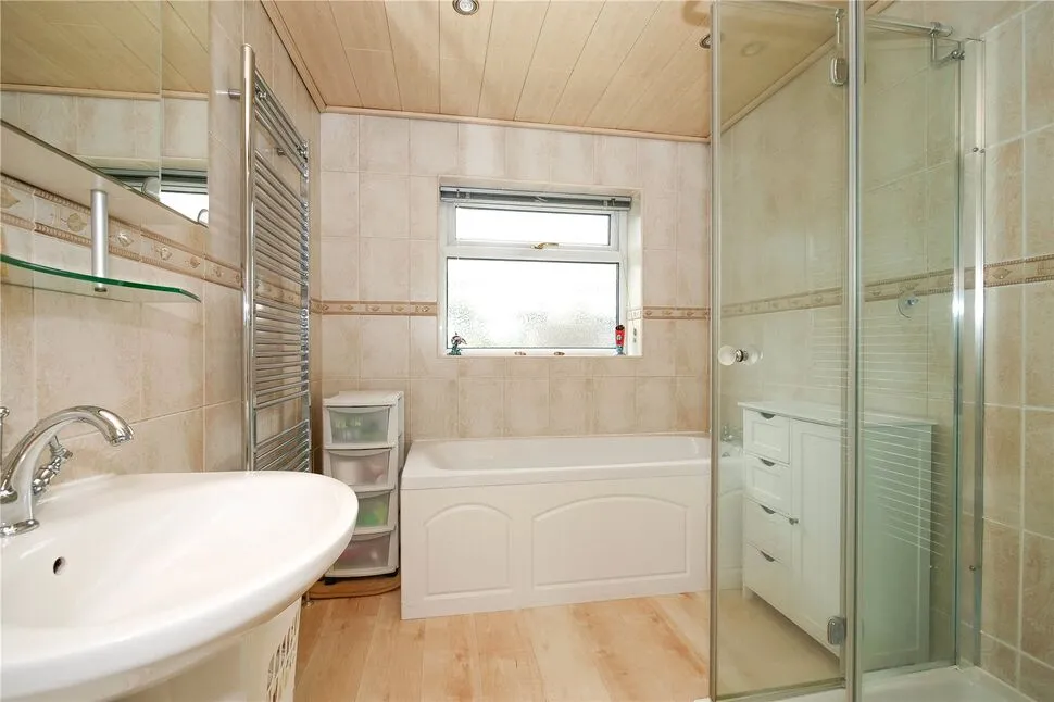 Dewhirst Road, Baildon, West Yorkshire, BD17, photo 9
