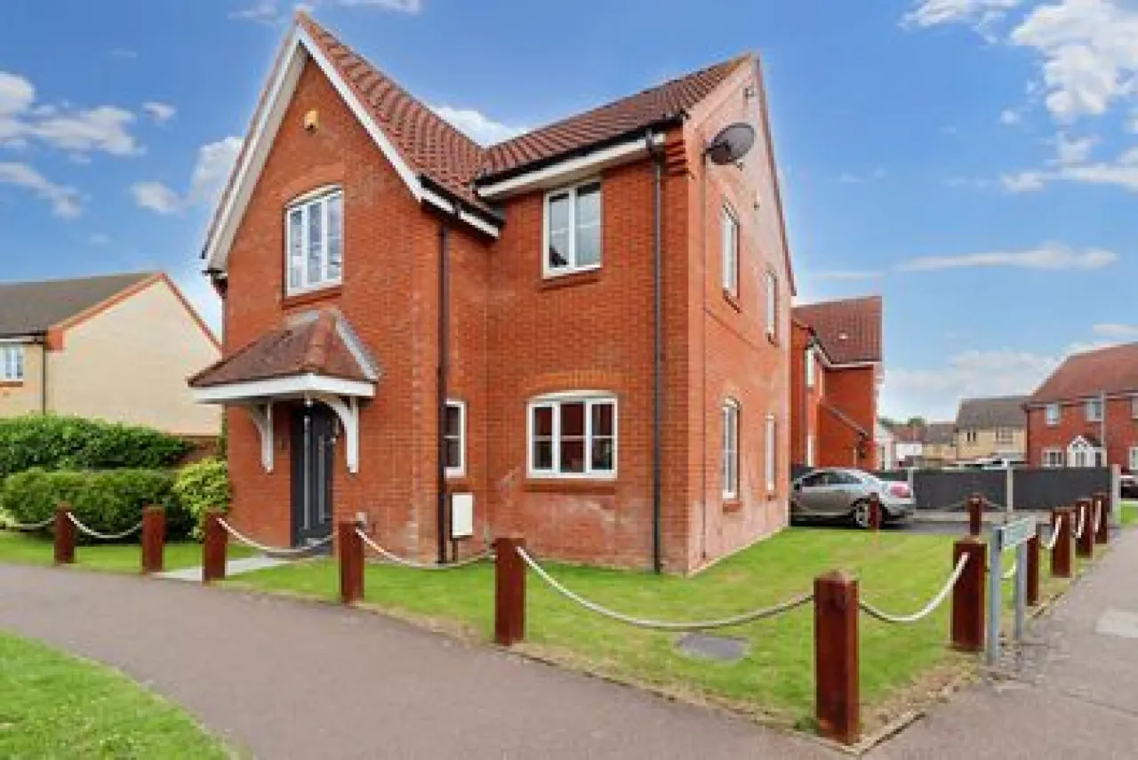 4 bed property for sale, Jenner Road, Gorleston