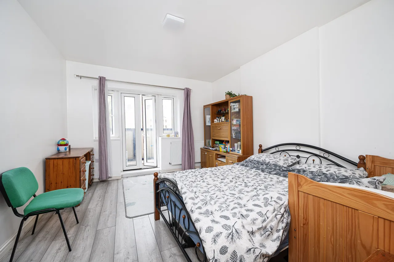 18 Bancroft House, Cephas Street, London, photo 2
