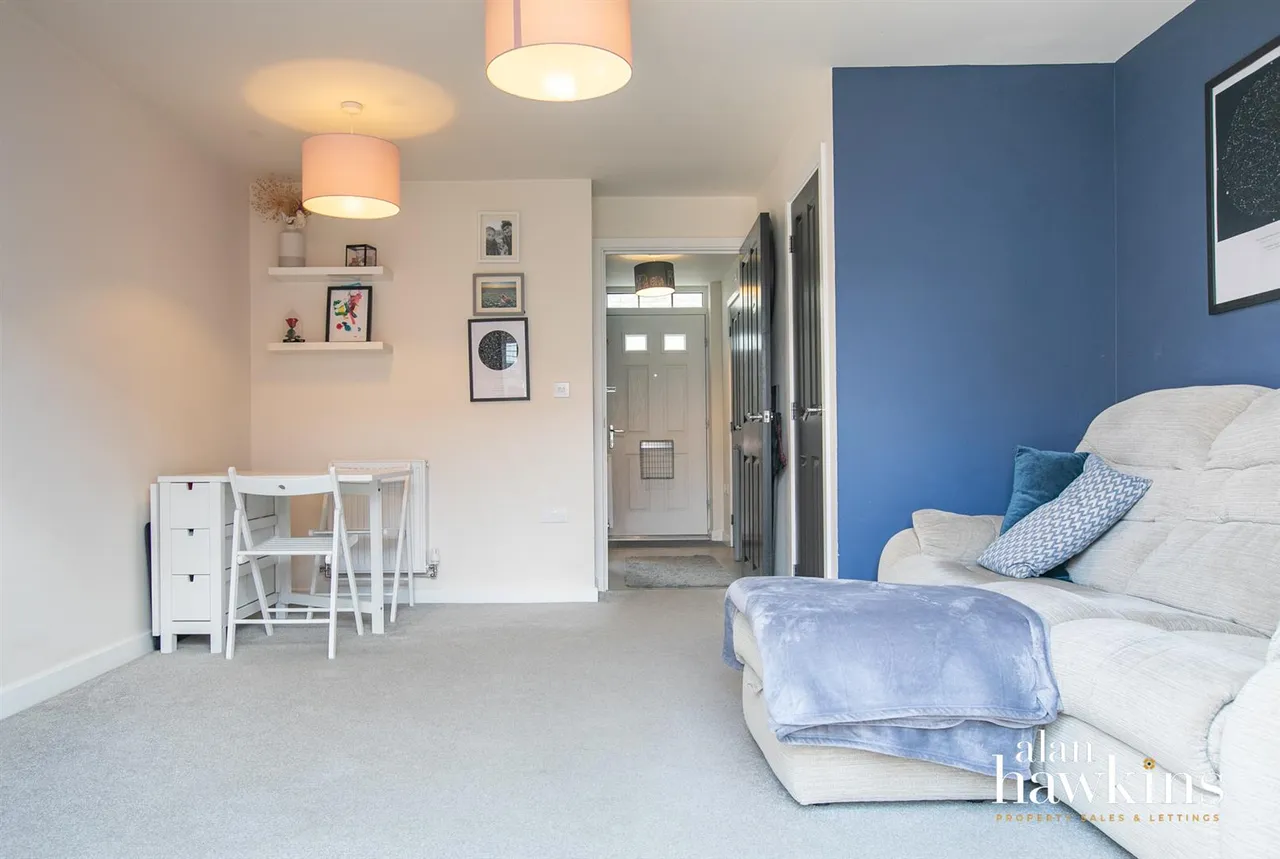Dew Way, Calne, SN11, photo 5
