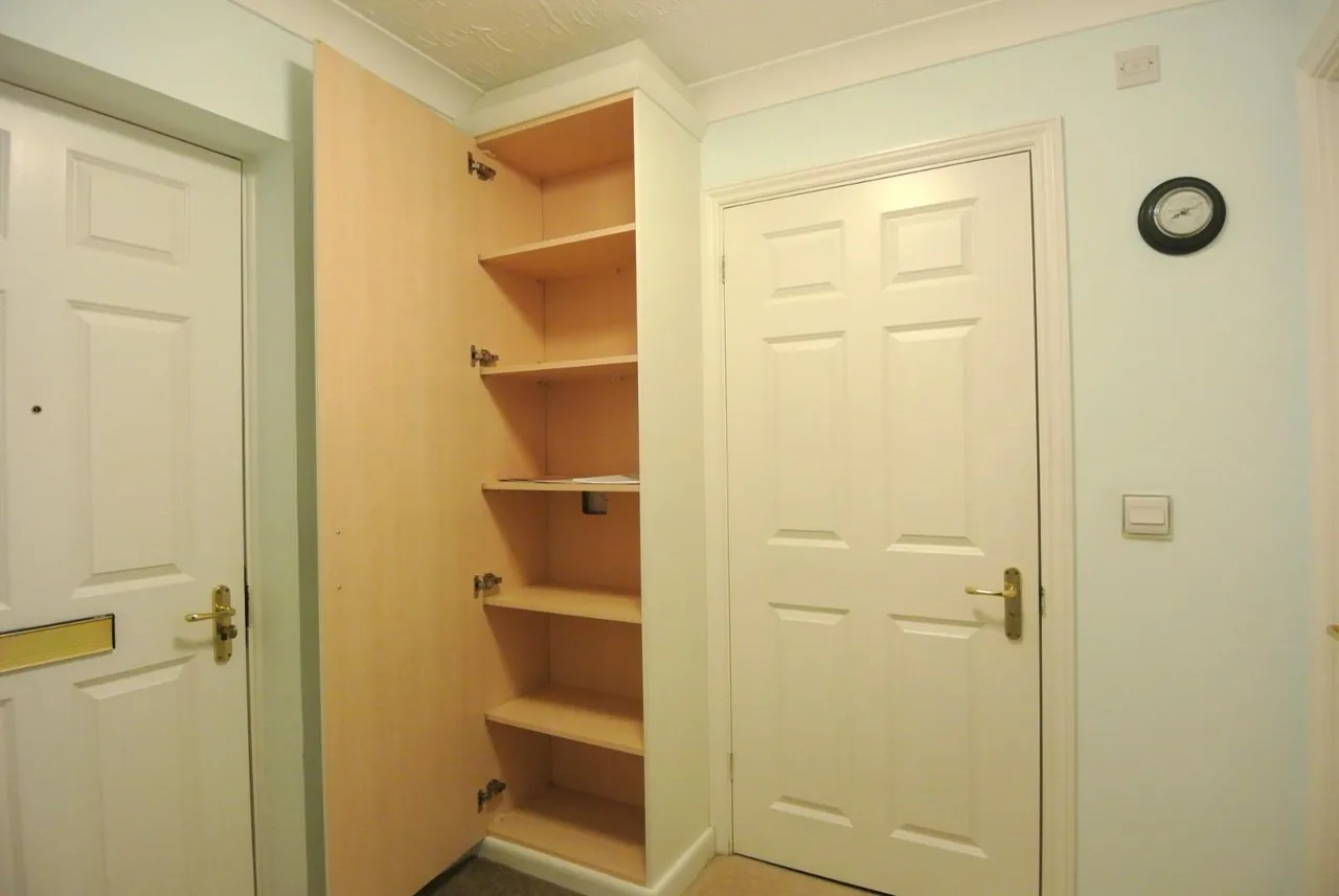 Perrin Court, Parkland Grove, Ashford, London, TW15 2GA, photo 10