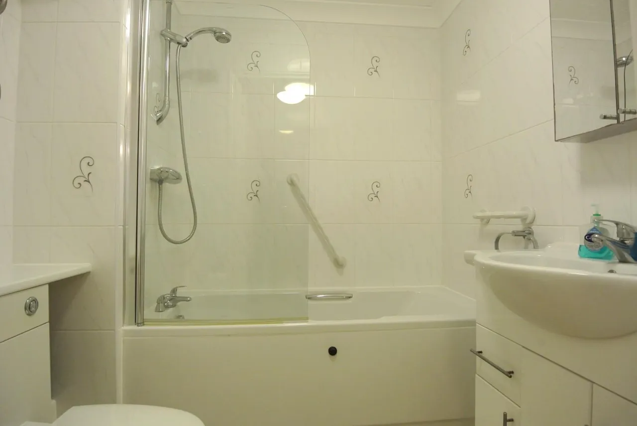 Perrin Court, Parkland Grove, Ashford, London, TW15 2GA, photo 12