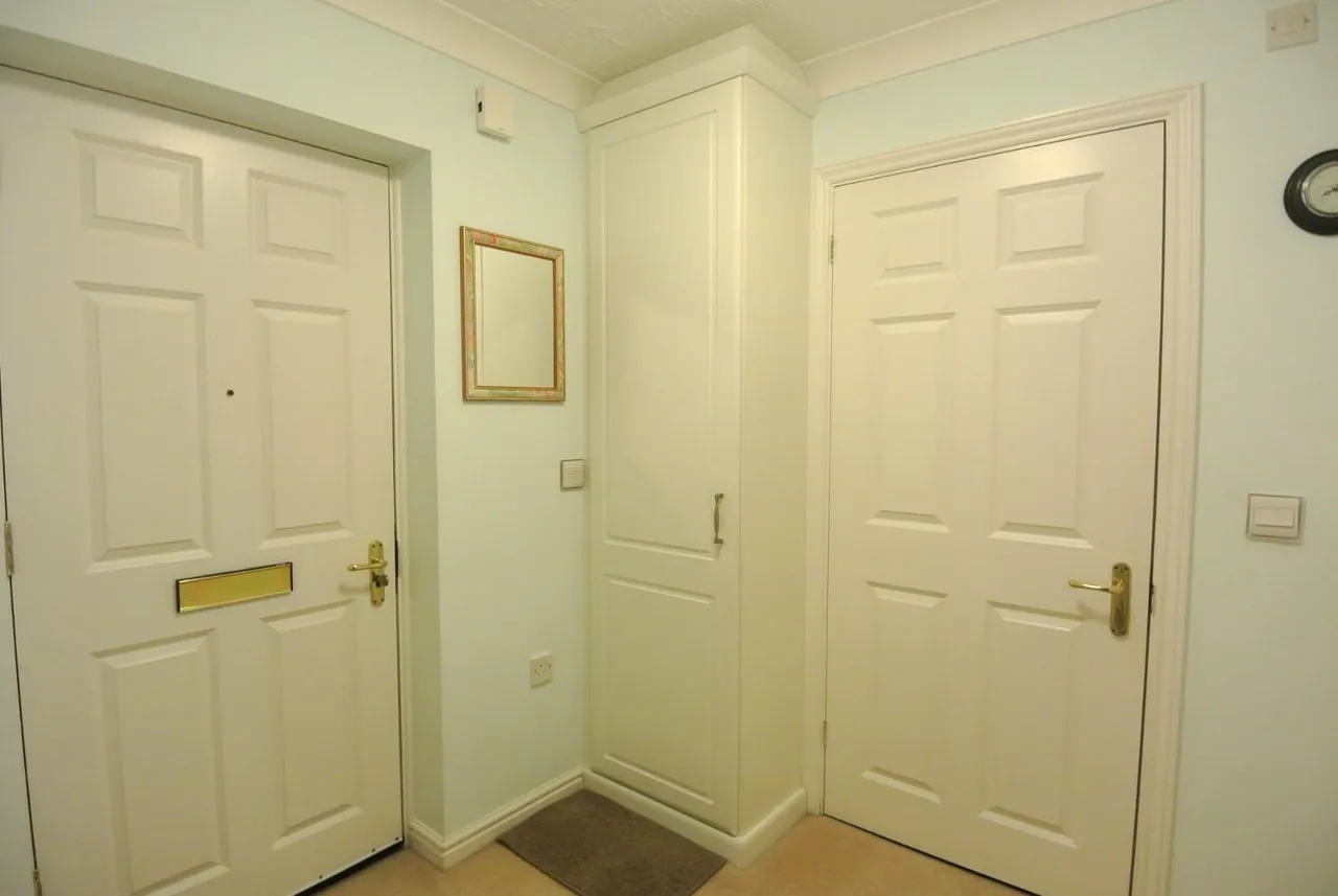 Perrin Court, Parkland Grove, Ashford, London, TW15 2GA, photo 8
