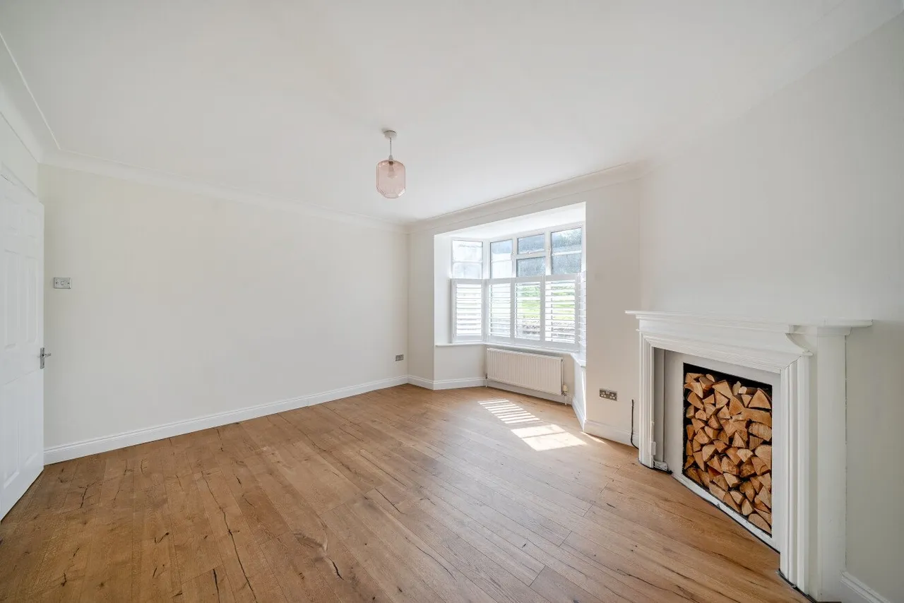 Manor Gardens, Acton, London, W3, photo 5