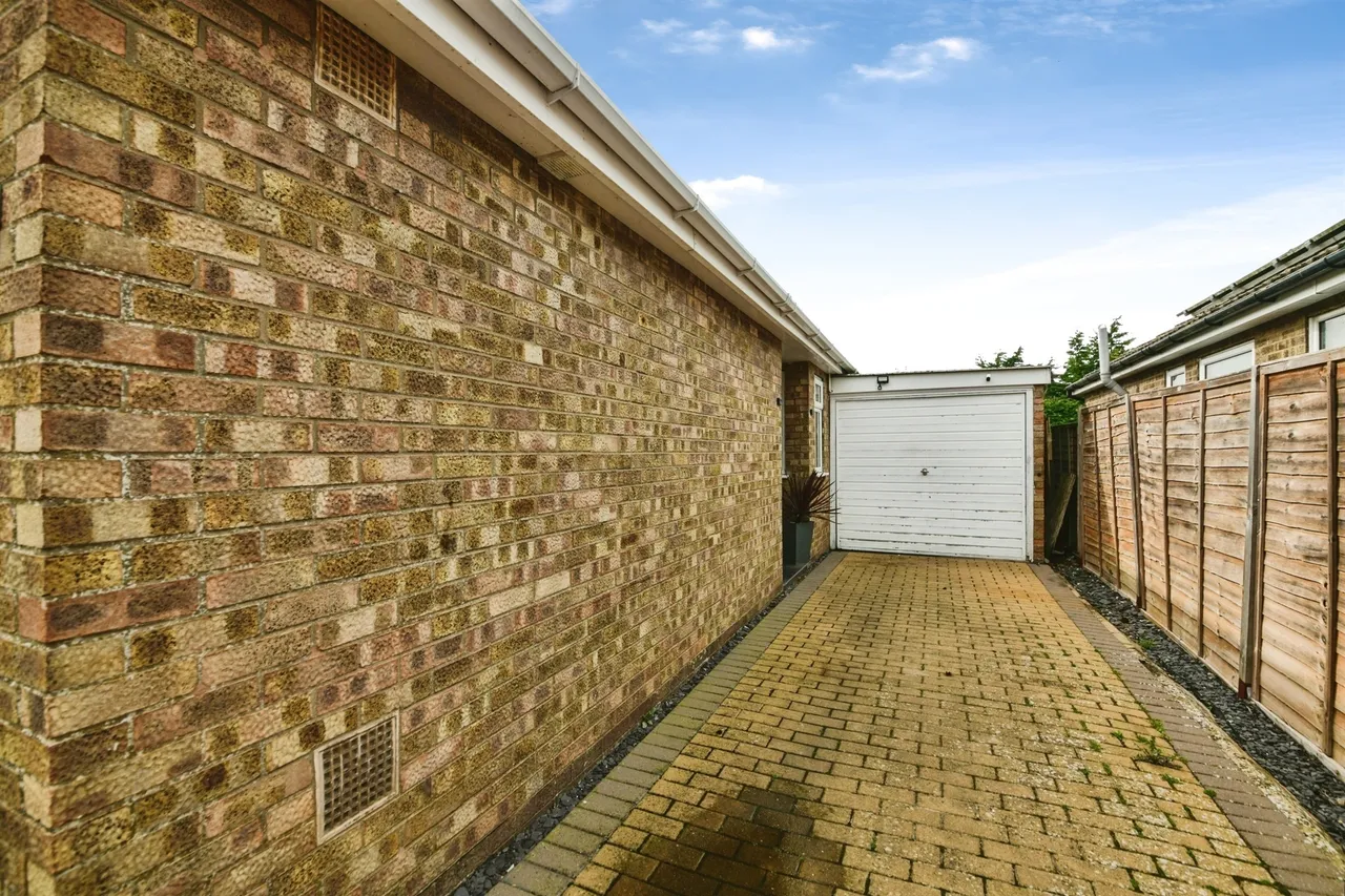 Ivy Crescent, Boston, PE21, photo 17